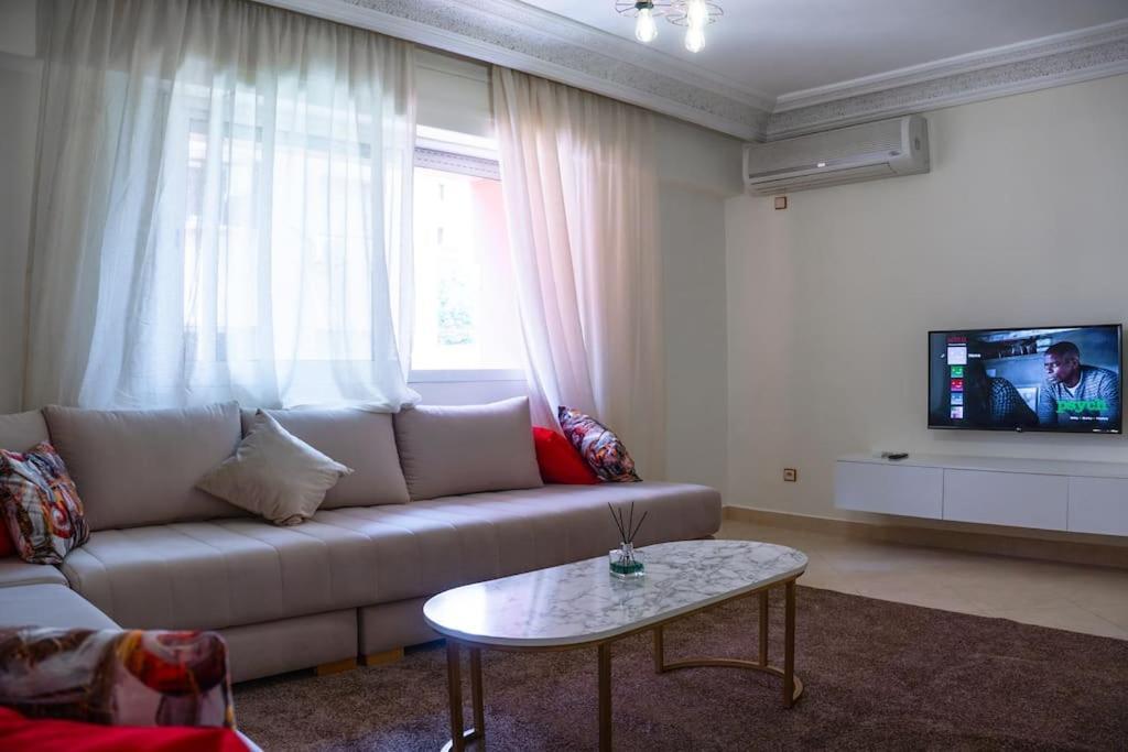 Appart Bien Place Et Fonctionnel Marrakesz Zewnętrze zdjęcie